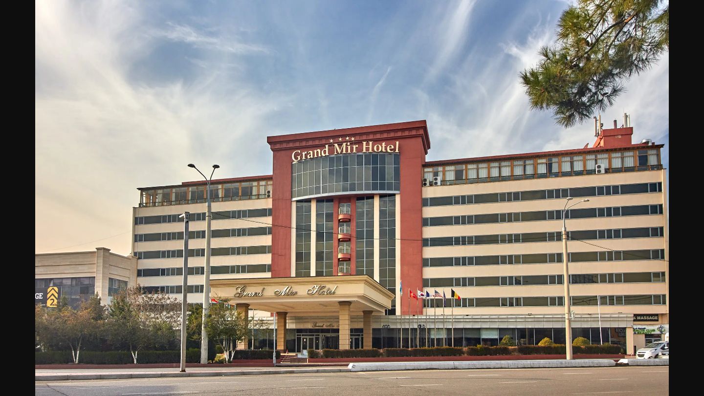 Grand Mir Hotel